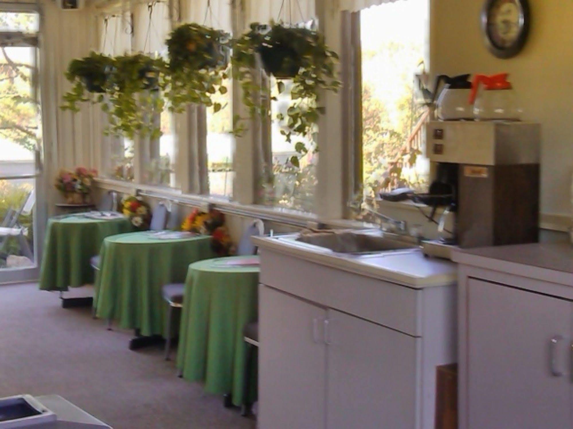 Ken Bar Lodge Gilbertsville 외부 사진